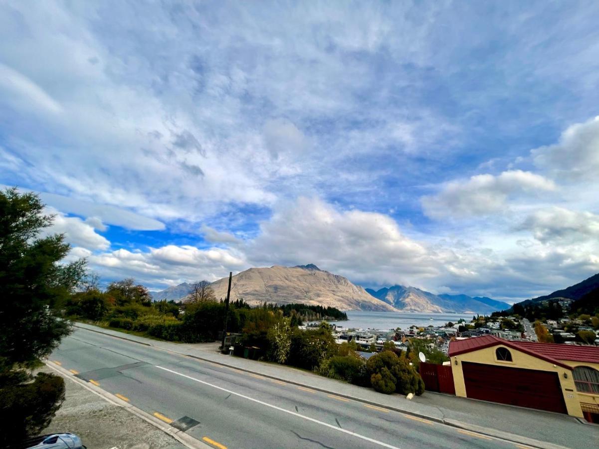 Villa Queenstown Exterior photo