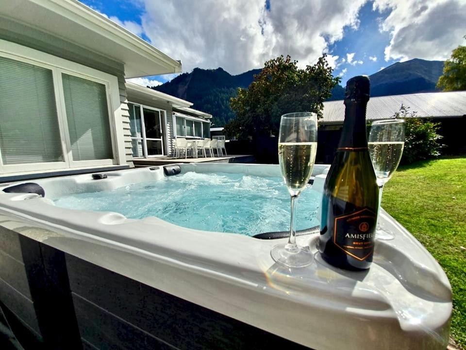 Villa Queenstown Exterior photo